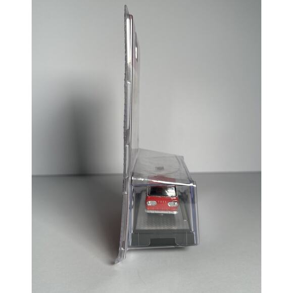 M2 Machines Coca-Cola Limited Edition 1965 Ford Econoline 1:64 Diecast - Picture 6 of 8